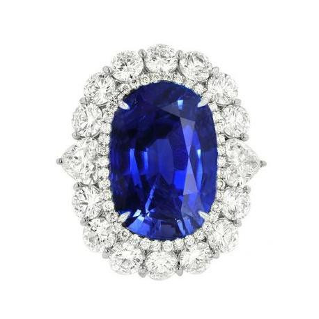 Isabella: Exquisite Sapphire & Diamond Ring .8.50ct Oval Blue Sapphire