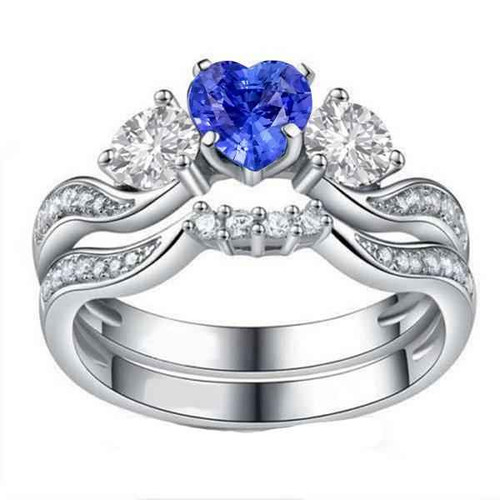 Isabella: Three .Stone Wedding Ring Set