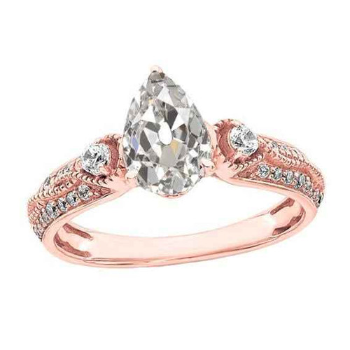Victoria: 3 .Stone Diamond Anniversary Ring