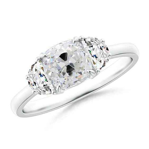Victoria: Exquisites Jubiläumsring mit altem Minenkissen Diamant .4.50ct Center Stone