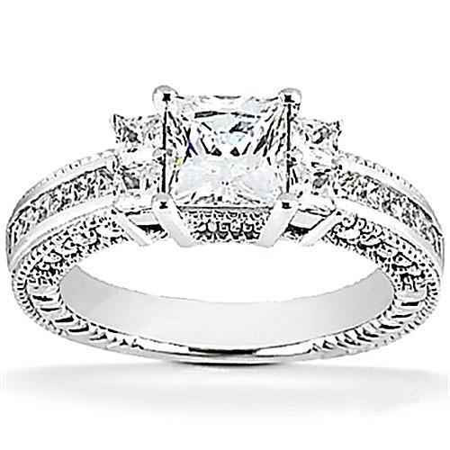 Madrid: Exquisite Solitaire Ring With Accents .2.62ct Princess Cut Diamond