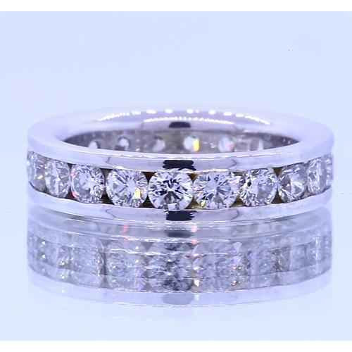Madrid: Exquisite Diamond Eternity Band .2.20ct Round Brilliant Diamonds
