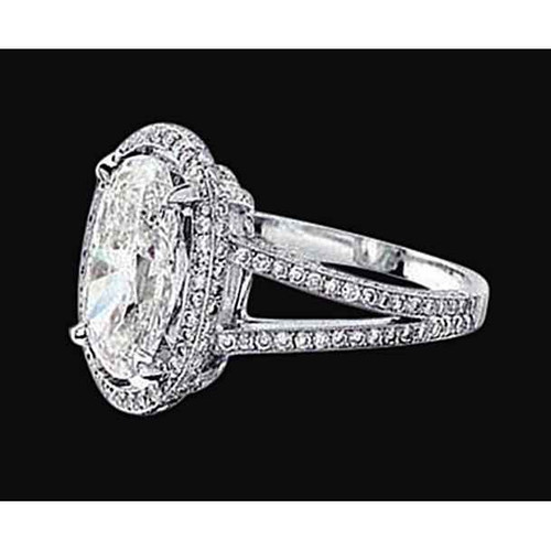 Vienna: Royal .Inspired Diamond Halo Ring