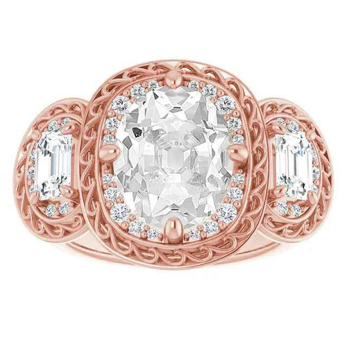 Victoria: anillo de diamantes de halo de tres .stone