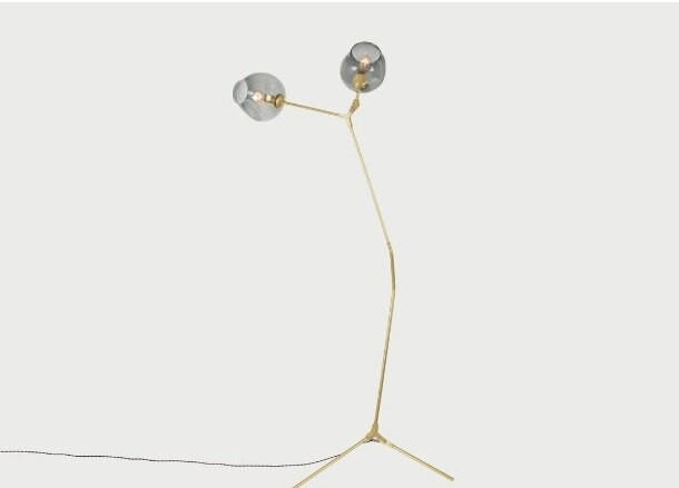London Studio Collection -lattiavalaisin, haarautuvat metallivarret ja lasikuplat