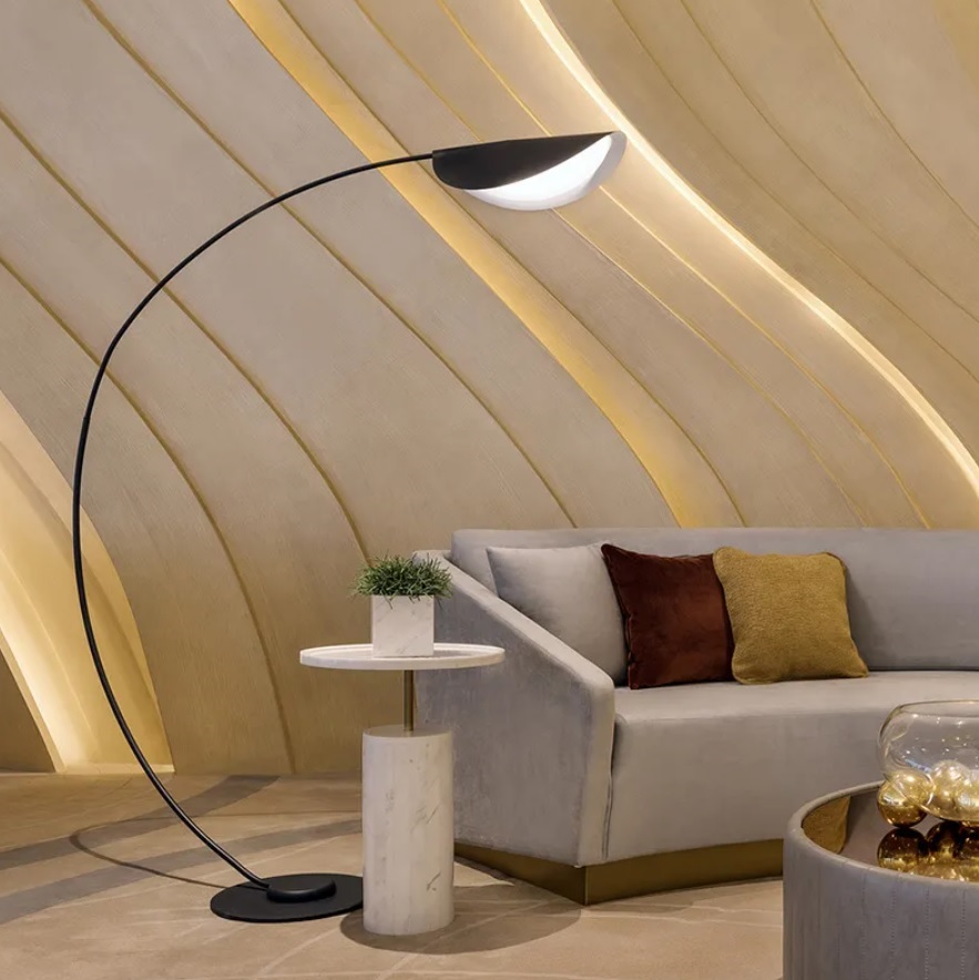 alaric-contemporary-arc-pod-lamp-crna-industrijska-podna-lampa-for-living-room.jpg