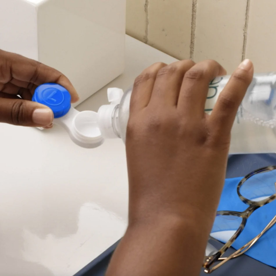 Daily vs Monthly Contact Lenses: Which Requires More Maintenance?