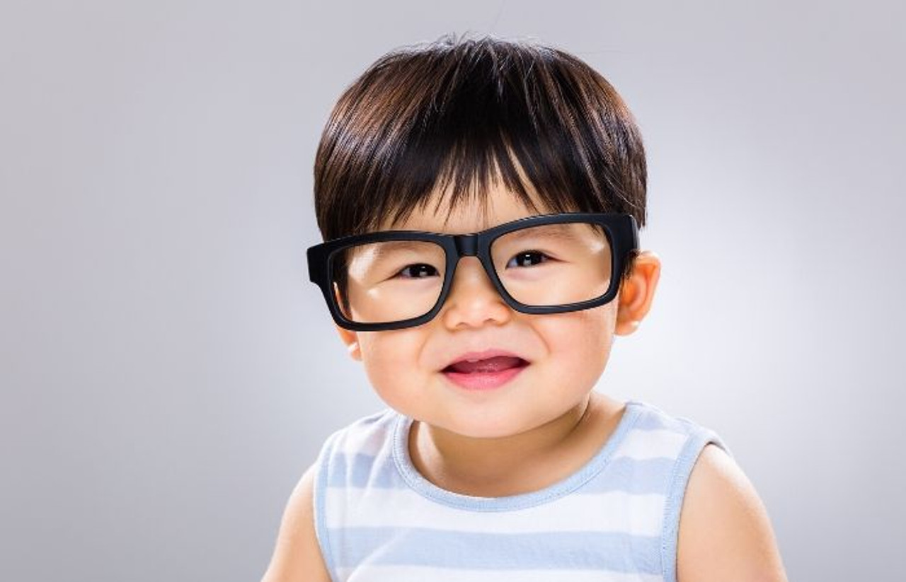 How Do You Know if your Toddler Needs Glasses? 