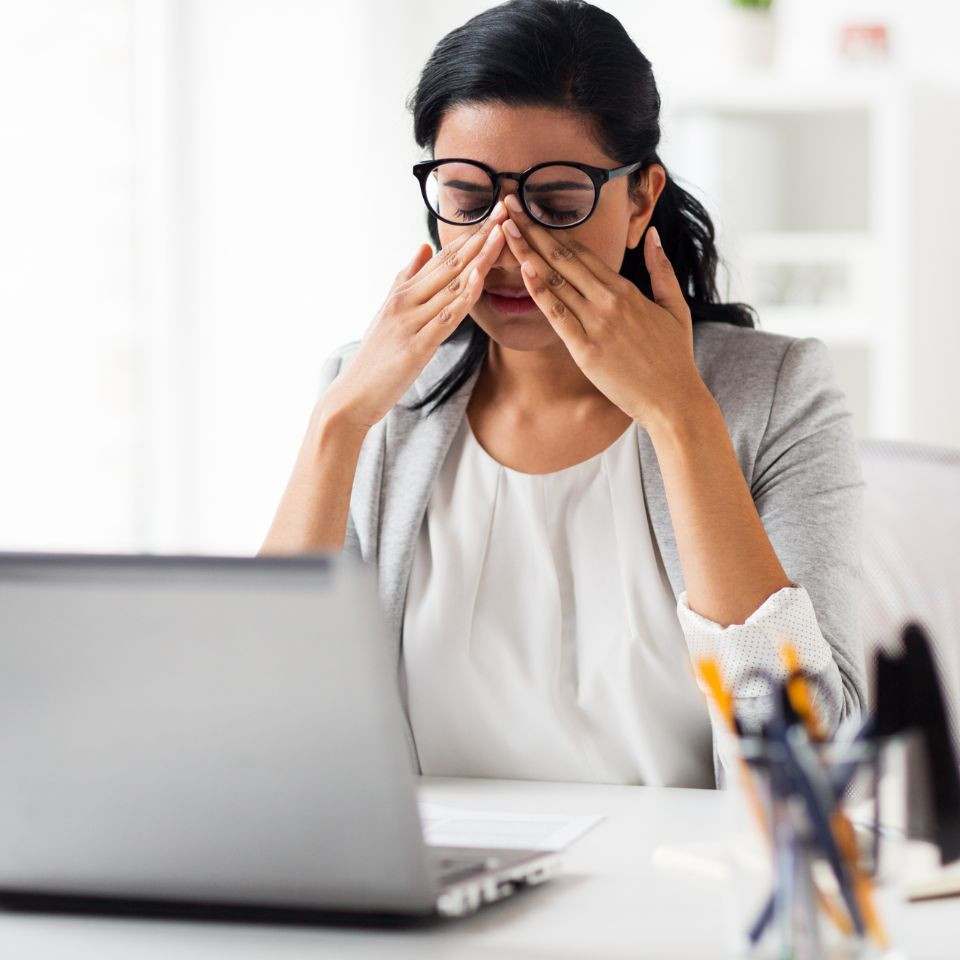 Shield Your Eyes: How Computer Glasses Combat Digital Health Risks