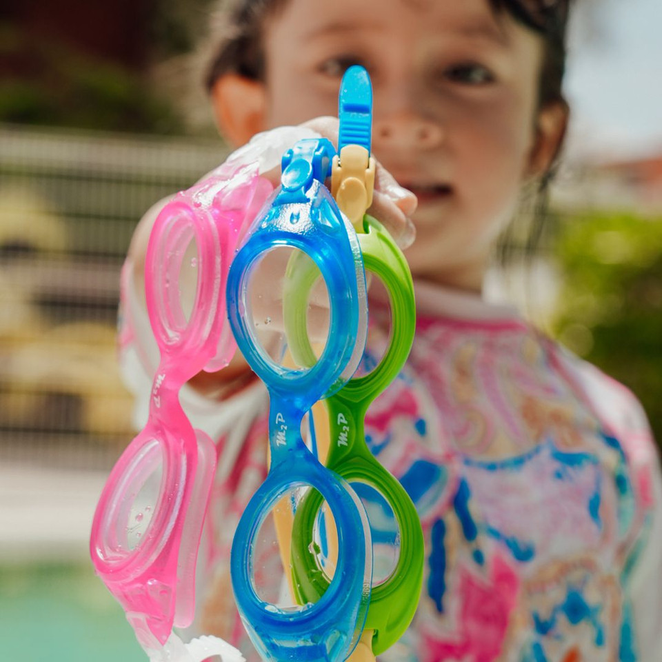 A Splash into Safety and Fun: At what age should you start swimming lessons?