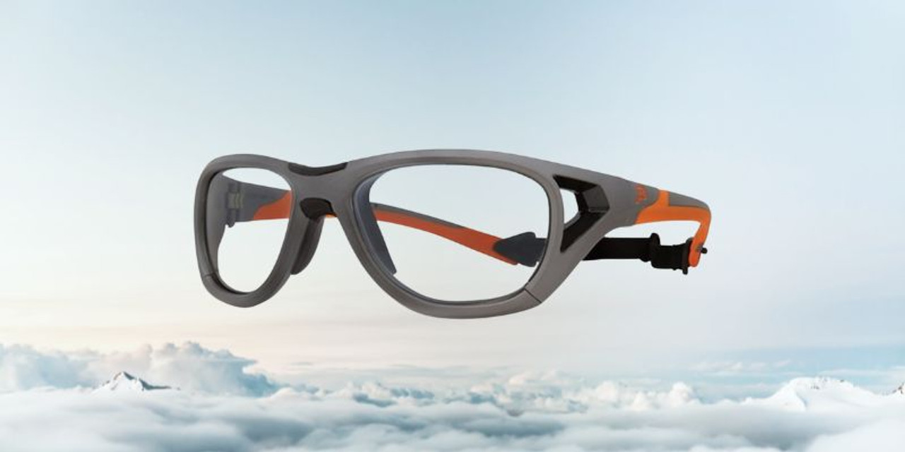 How Should Sports Goggles Fit?