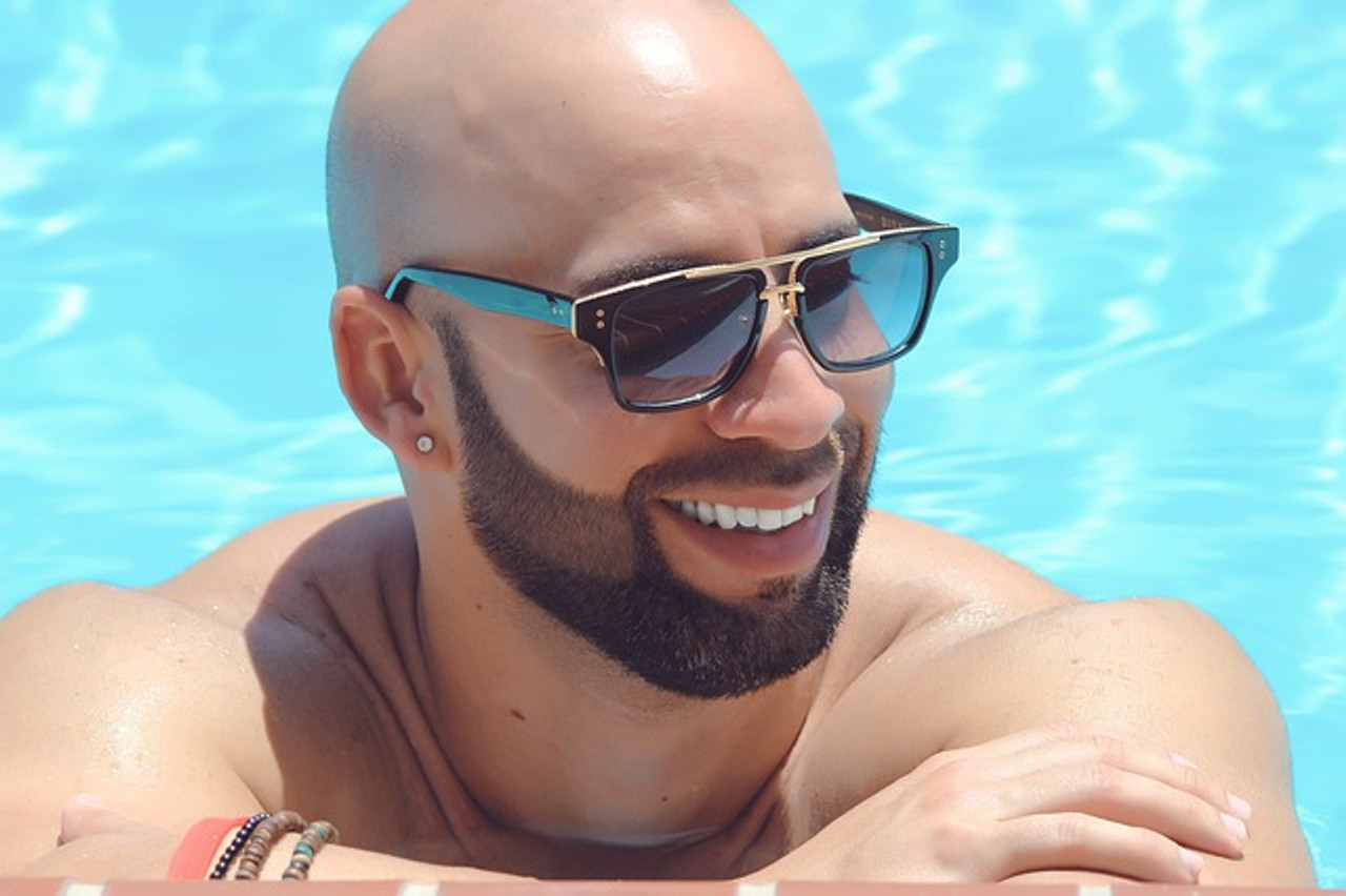 Can you swim with your glasses on?