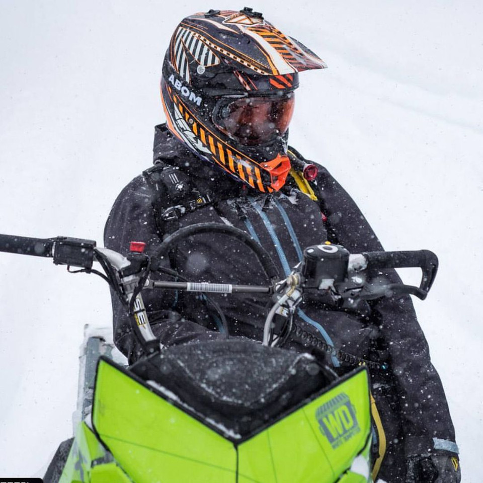Are Goggles Better Than Sunglasses in Protection and Visibility In Snowmobiling Safety?