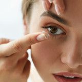 Contacts vs Glasses: What’s Best for Your Daily Routine?