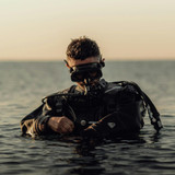 Top Benefits of Wearing Sports Glasses While Playing Watersports