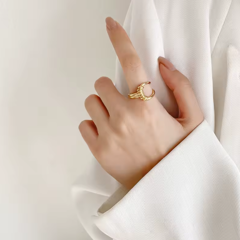 Aurelia Twist Cuff Ring 18K PVD Gold