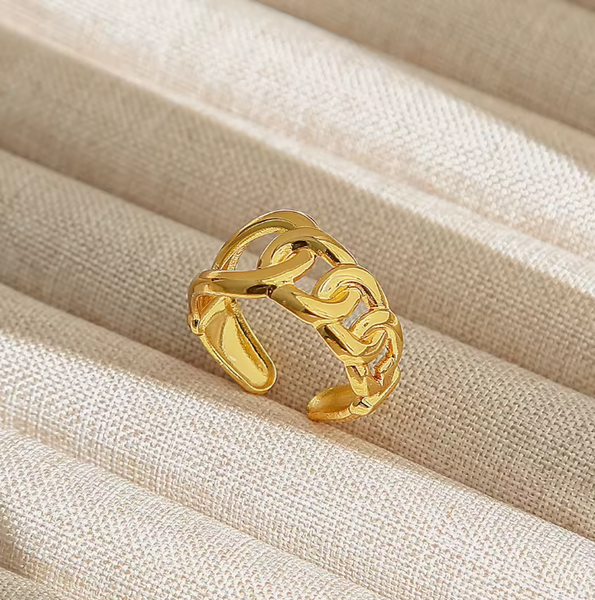 Aurex Chain Cuff Ring in 18K PVD Gold