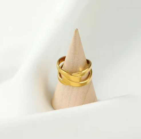 18K PVD Gold Sculptural Open Cuff Ring – Modern Statement Design