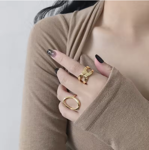 18K PVD Gold Sculptural Open Cuff Ring – Modern Statement Design