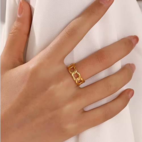 Aurelia Link Adjustable PVD Gold Ring