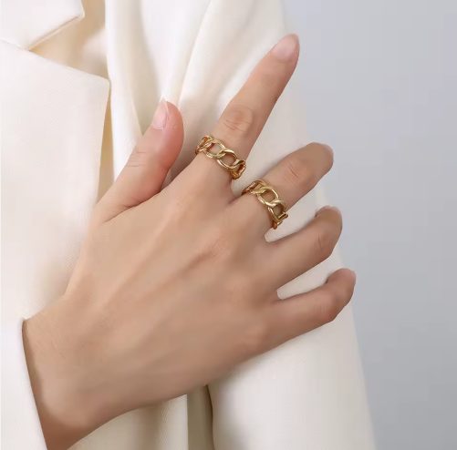 Aurelia Link Adjustable PVD Gold Ring