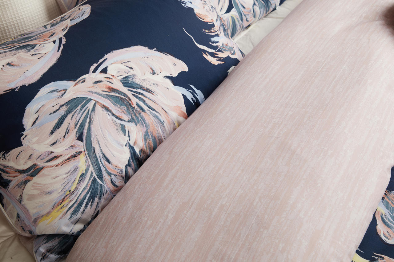 Valentine Navy Quilt Cover Set QB Bed & Home Barn