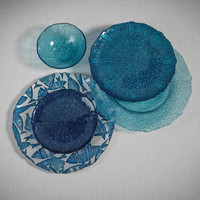 Exuma 8.5" Cobalt Blue Glass Plates, Set of 6 - Plate Detail | Bone & Brass