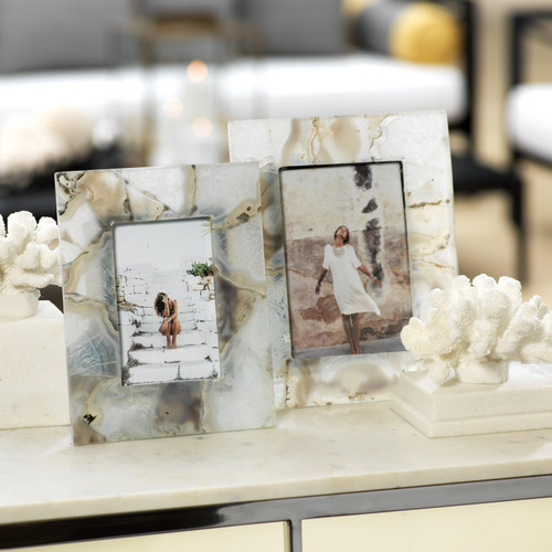 Preto Agate Photo Frame - 5 x 7 - Frame Detail | Bone & Brass