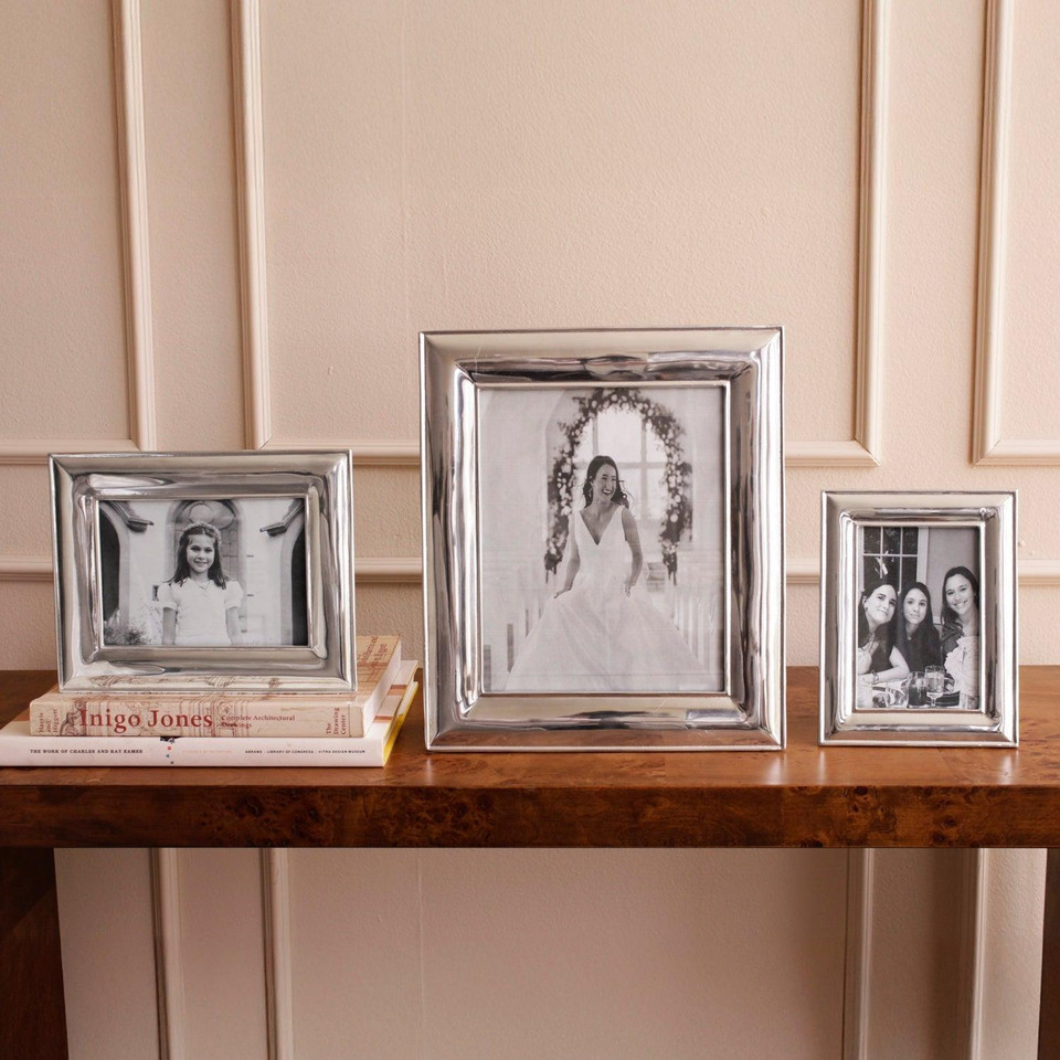 Frame Charlotte 8 x 10 - Frame Corner Detail | Bone & Brass