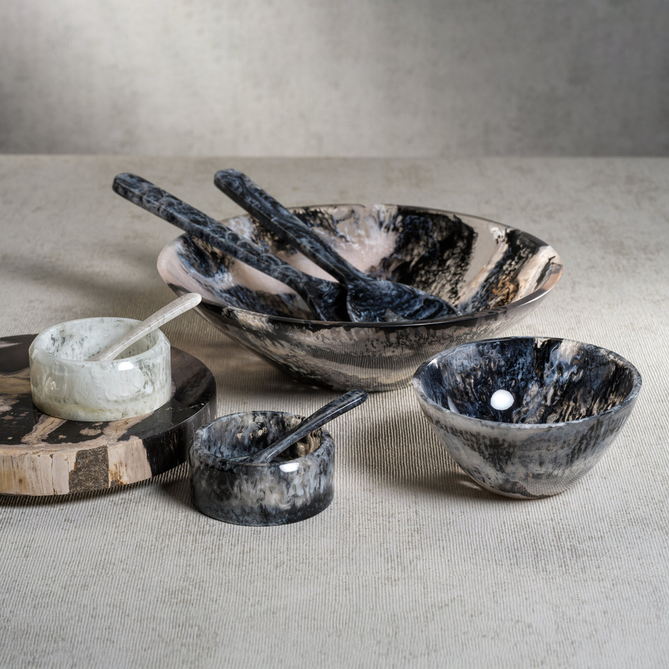 Korin Black & White Resin Condiment Bowl - Bowl Detail | Bone & Brass