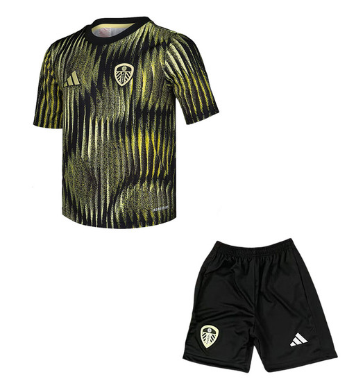25/26 Leeds Pre Match Kids Kit with free name and number