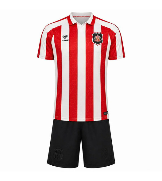  26/27  Sunderland Home Kids Kit with free name and number