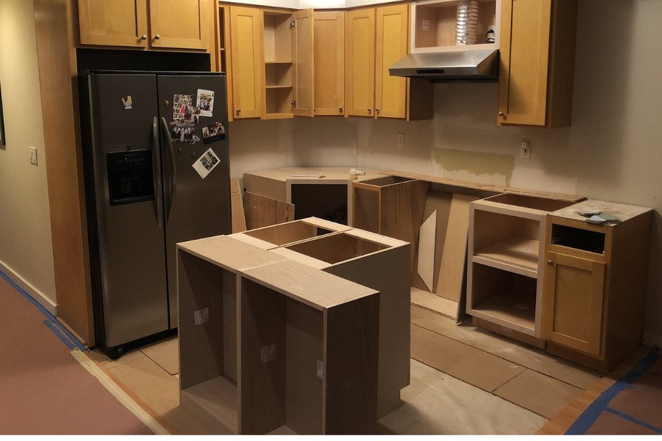 Before photo of Stephen kitchen prior to custom kitchen cabinets refacing and island addition