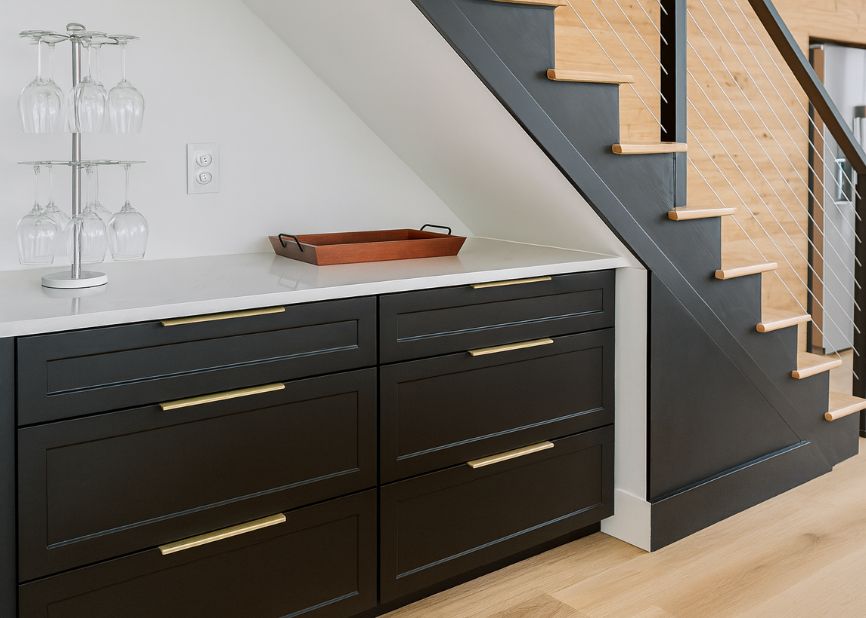 Shaker cabinet doors in kitchen
