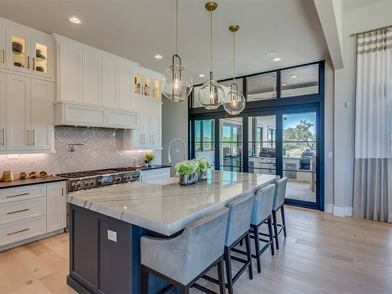 Custom Kitchen Cabinets