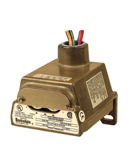 Barksdale Series CD1H Diaphragm Pressure Switch, 5 IWC Decr Factory Preset, Housed, Single Setpoint, 0.018 to 1.7 PSI, CD1H-H2SS-S0382