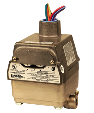 Barksdale Series CDPD2H Calibrated Differential Pressure Switch, 24 PSI Incr; 35 PSI Incr Factory Preset, Housed, Dual Setpoint, 0.5 to 80 PSI, CDPD2H-A80SS-S0025