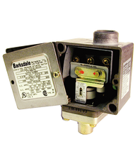 Barksdale Series E1H Dia-Seal Piston Pressure Switch, Housed, Single Setpoint, 0.5 to 15 PSI, E1H-B15-BR-V