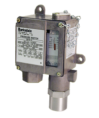 Barksdale Series 9675 Sealed Piston Pressure Switch, Housed, Single Setpoint, 20 to 200 PSI, D9675-0-V