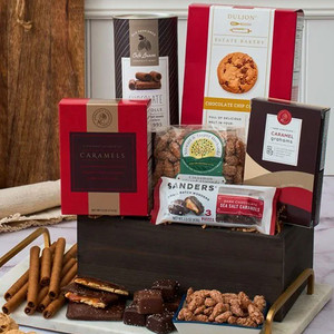 Classic Snack Attack: Gourmet Snack Gift Basket