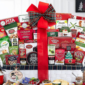 Holiday Extravaganza: Gourmet Christmas Gift Basket