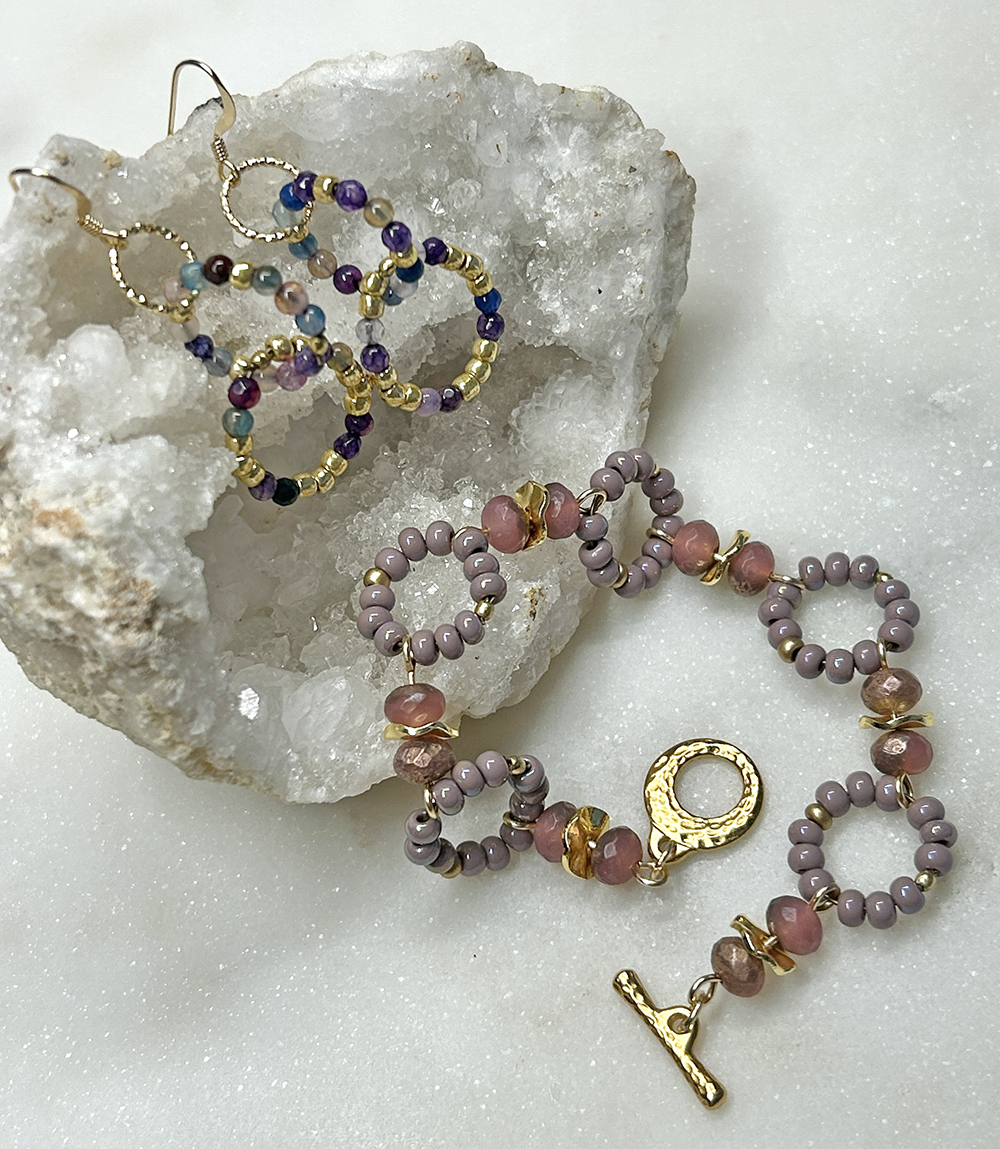 joeebalestrieriholidaybracelets-earrings-7-121124.jpg