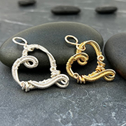 sandradotson-wirewovenheartpendants-180x180.jpg