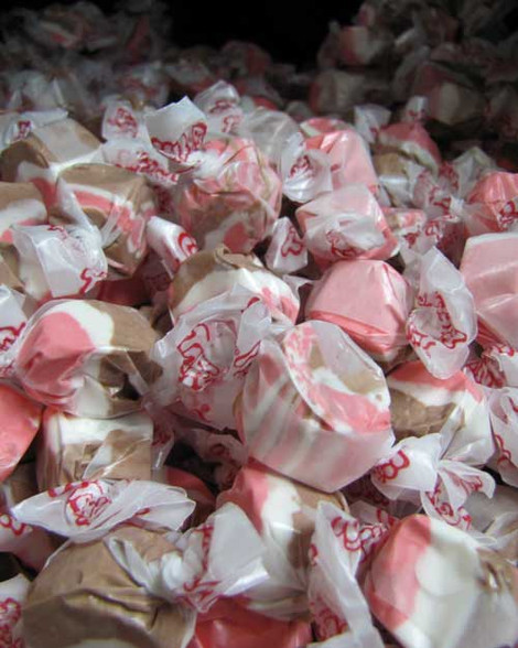 **Neapolitan Taffy Nashville Fudge Kitchen