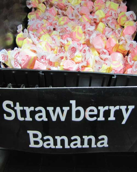 **Strawberry Banana Taffy Nashville Fudge Kitchen