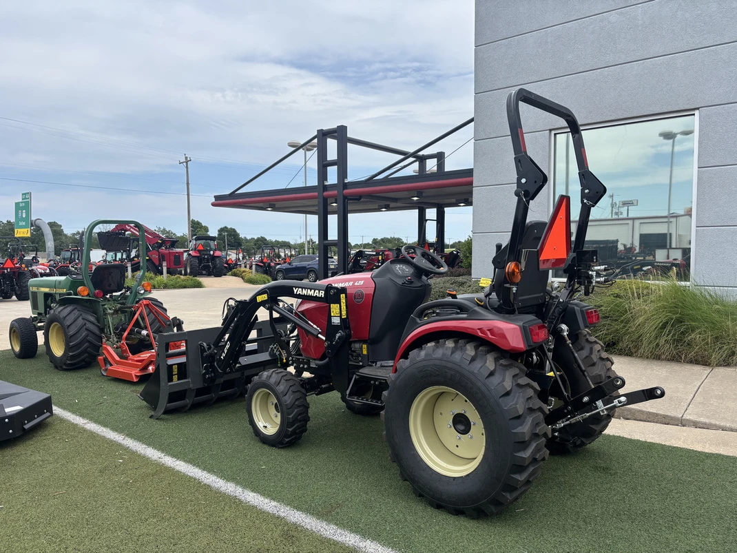 Low Hour Yanmar SA425 w/ Grapple