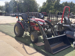 Pre-Owned Yanmar SA424 w/Quick Hitch