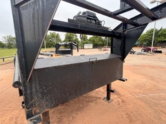 36' Gooseneck Stage Coach Trailer w/ winch & ramps!