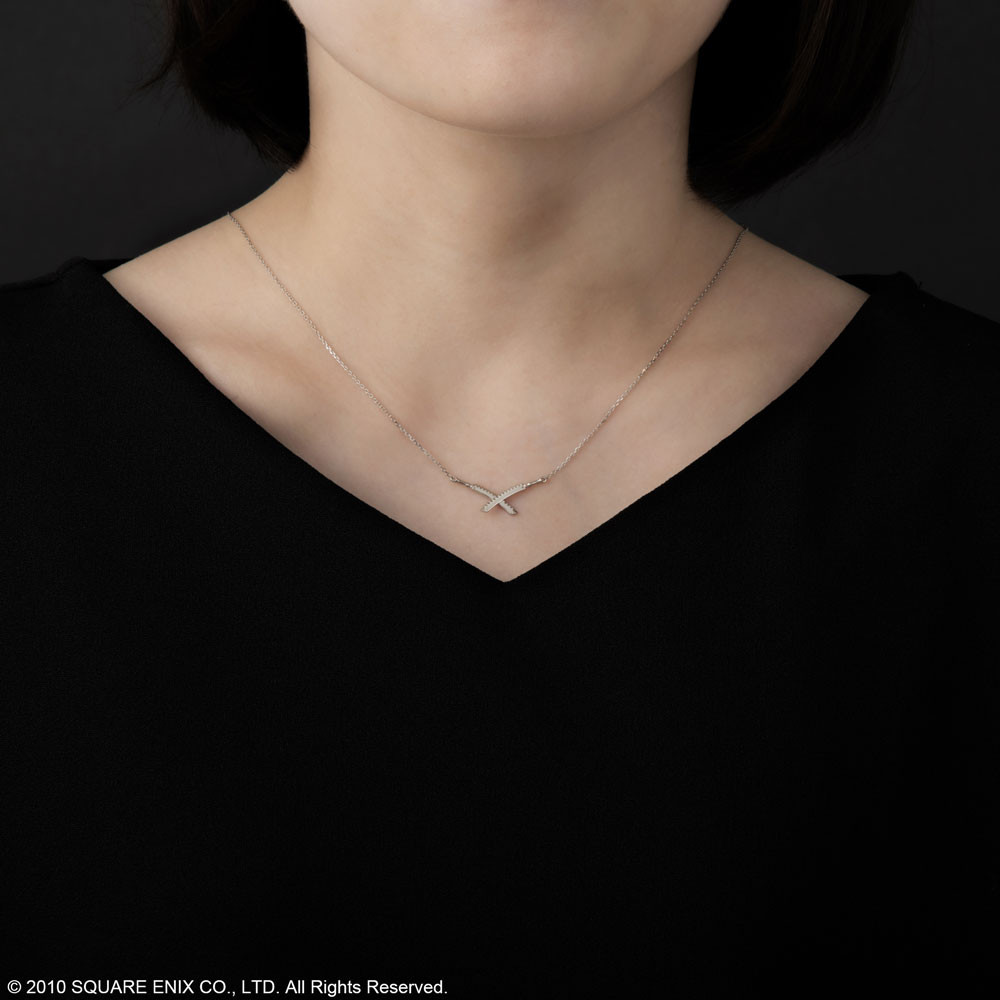 NieR Replicant/Gestalt シルバーロケットペンダント 白の書 NIER GESTALT/REPLICANT SILVER NECKLACE - KAINE | SQUARE ENIX Store