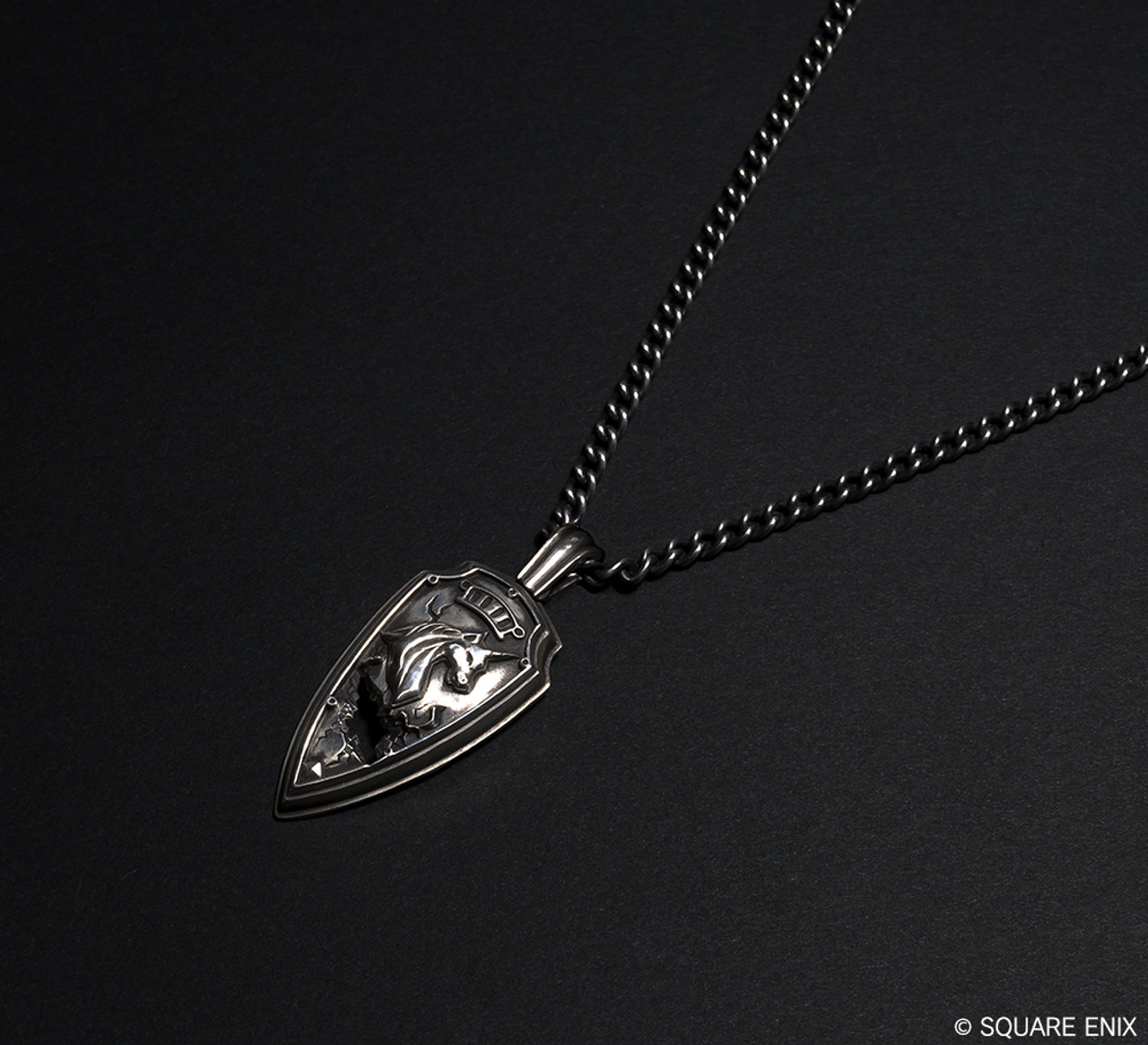 FINAL FANTASY XIV SILVER PENDANT: UNBREAKABLE BONDS | SQUARE